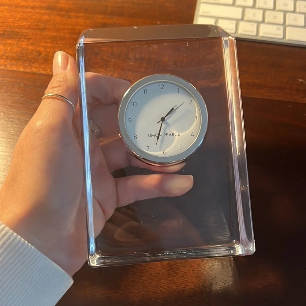 Simon Pearce crystal desk clock 🕰️